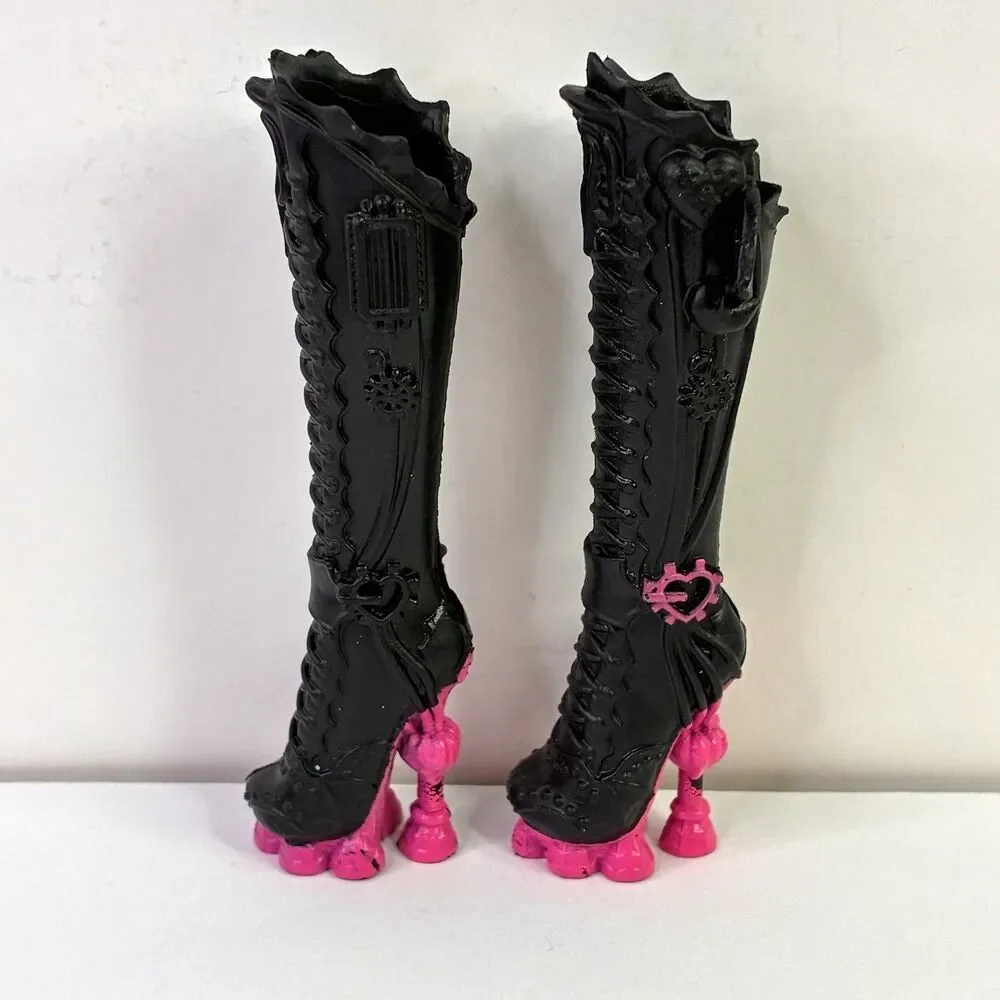 Monster High Dracubecca - Freaky Fushion Boots
